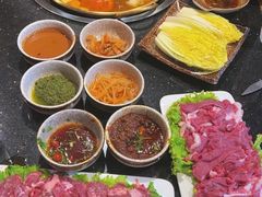 -顶顶汤火牛排火锅·经典铜锅涮肉