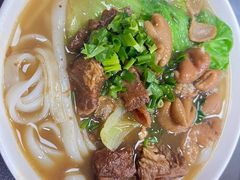 牛腩猪肠河粉-珍珍小食店(西华路店)