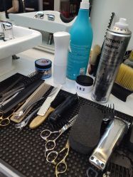 -理昂男士理发店 Barber shop