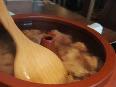 -云海肴·汽锅鸡·云南菜(天山百盛优客店)