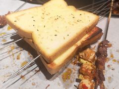 -马路边上·小海鲜烧烤(八一路店)