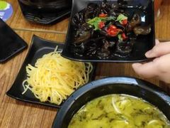 -鸡汤过桥·过桥米线