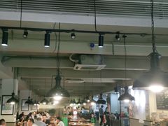 大堂-李子坝梁山鸡(李子坝大鸡哥店)