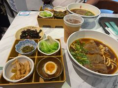 -康师傅私房牛肉面(申虹店)