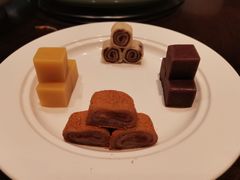 宫廷点心拼盘-羲和雅苑•北京烤鸭(陆家嘴中心店)