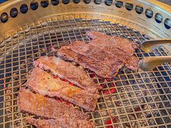-铭牛烧肉·和牛海鲜自助(高新月牙湖店)