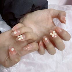 -爱纶美·美甲美睫半永久