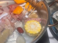 -椰子湾·海南火锅·糟粕醋·椰子鸡(正大广场店)