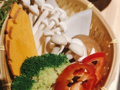 -山川小町·极番烧肉(新地假日广场店)