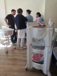 -爱陪伴一对一月子中心(融侨店)