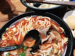 -鑫花溪牛肉米粉(文星广场店)