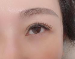 -爱美睫美甲会馆