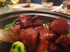 本帮特色砂锅红烧肉-三利音·浦之舟(滨江大道店)