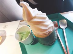 茉莉花冰淇淋-茶是一枝花泡茶店