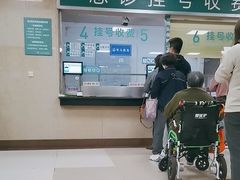 -上海市普陀区中心医院