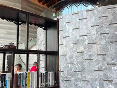 -深圳隐秀山居酒店