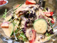 色拉-八张桌子(老店)