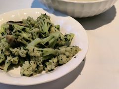 荠菜菜花炒菌菇-洋洋中餐馆·SINCE 1997(信投店)