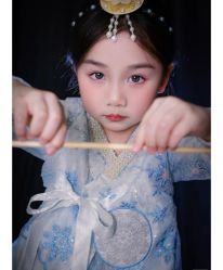 -虞美人汉服摄影