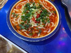 土豆粉-马路边边火锅串串(观前街店)