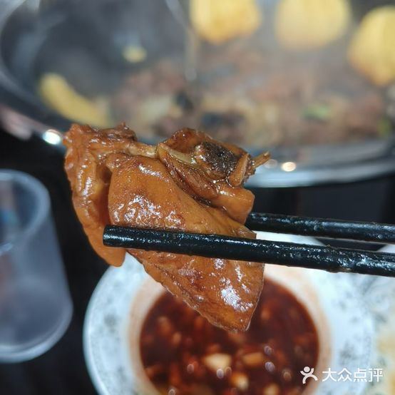 鲜渔村东北铁锅炖(新天地花园店)