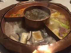 -滇釜火锅·能喝汤的火锅(车公庄店)