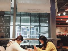 大堂-西西弗书店&矢量咖啡(凯德晶萃广场店)