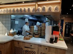 -馋三尺蟹粉小笼(人民广场店)