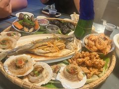 -三姐妹·海鲜大排档