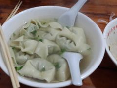 荠菜馄饨-潘国仙耳光馄饨(黄家阙路店)