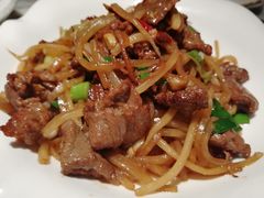 萝卜牛肉-梁家大院•农家菜(昆山会展中心店)