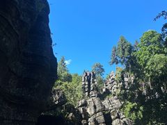 -梭布垭石林景区