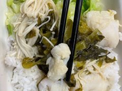 老坛酸菜鱼饭-南城香·饭香串香馄饨香(赵公口店)