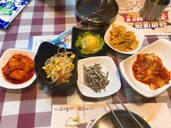 -益百岁牛尾汤(香山路店)
