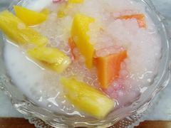 鲜杂果西米捞-沙湾姜撞奶甜品店(昌岗中路店)