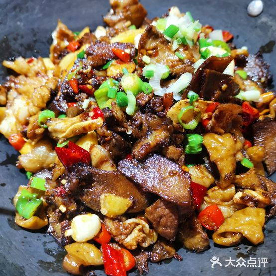 小锅小灶(维港十字街店)