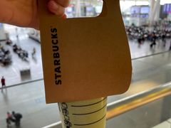 -星巴克(广州南站A18检票口楼上)