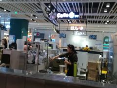 -CoCo都可(湖滨银泰店B区店)