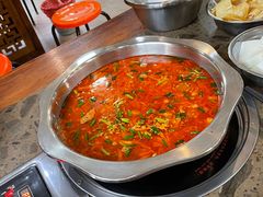 -黄利砖万峰林布依特色酸笋牛肉馆