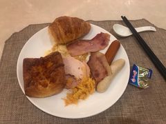 面包蛋糕-韶关风度华美达广场酒店自助餐厅