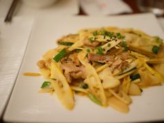土猪肉炒鲜竹笋-无有景观餐厅·铜瓢牛肉·下午茶