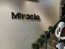 -Miracle集简美发沙龙