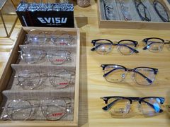-肆兮眼镜·蔡司·徕卡战略合作店(大坪店)