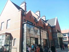 -钟书阁(松江泰晤士小镇店)