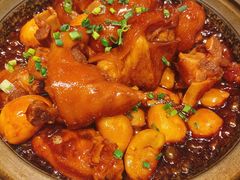 石锅栗子焖猪手-童福兴·南京菜(老门东店)
