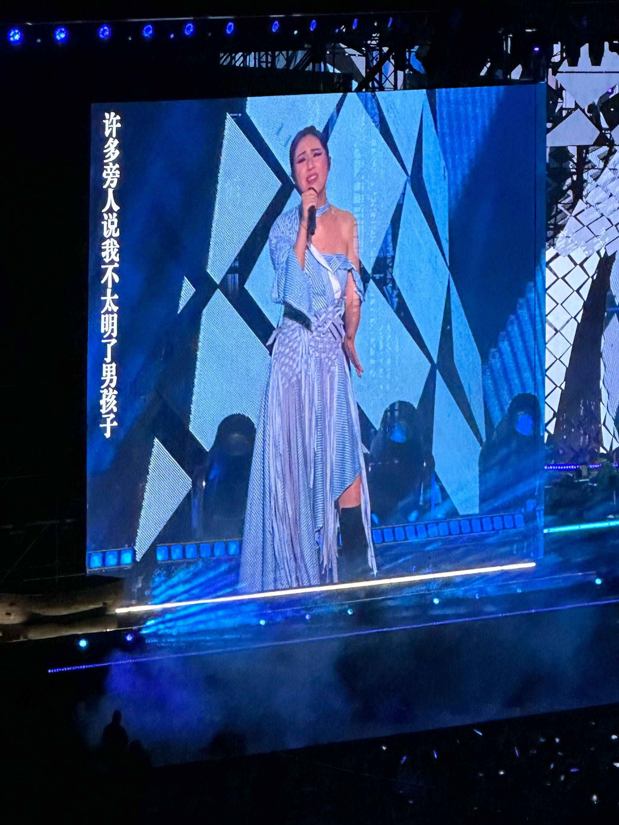 杨千嬅杭州演唱会没有哭!