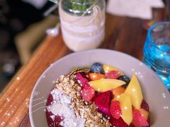 水果奇亚籽布丁碗-O'mills Sourdough Bakery&Bistro(永嘉路店)