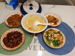 -鲸育宝宝月嫂(徐汇店)