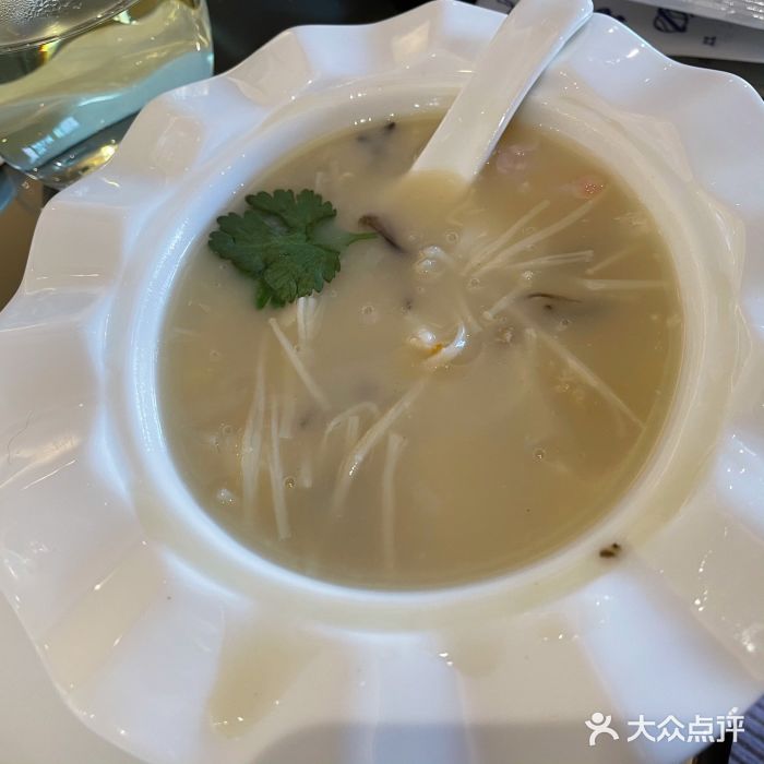 名佳荟鱼茸海鲜羹图片