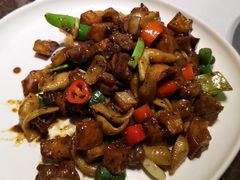 菌酱螺旋粉肥牛粒-有璟阁港式餐厅(金融街购物中心店)